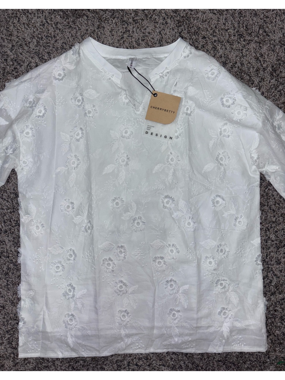 White Embroidered Floral Blouse - Picture 5 of 12